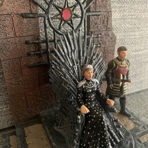 Game Of Thrones Resin Statue